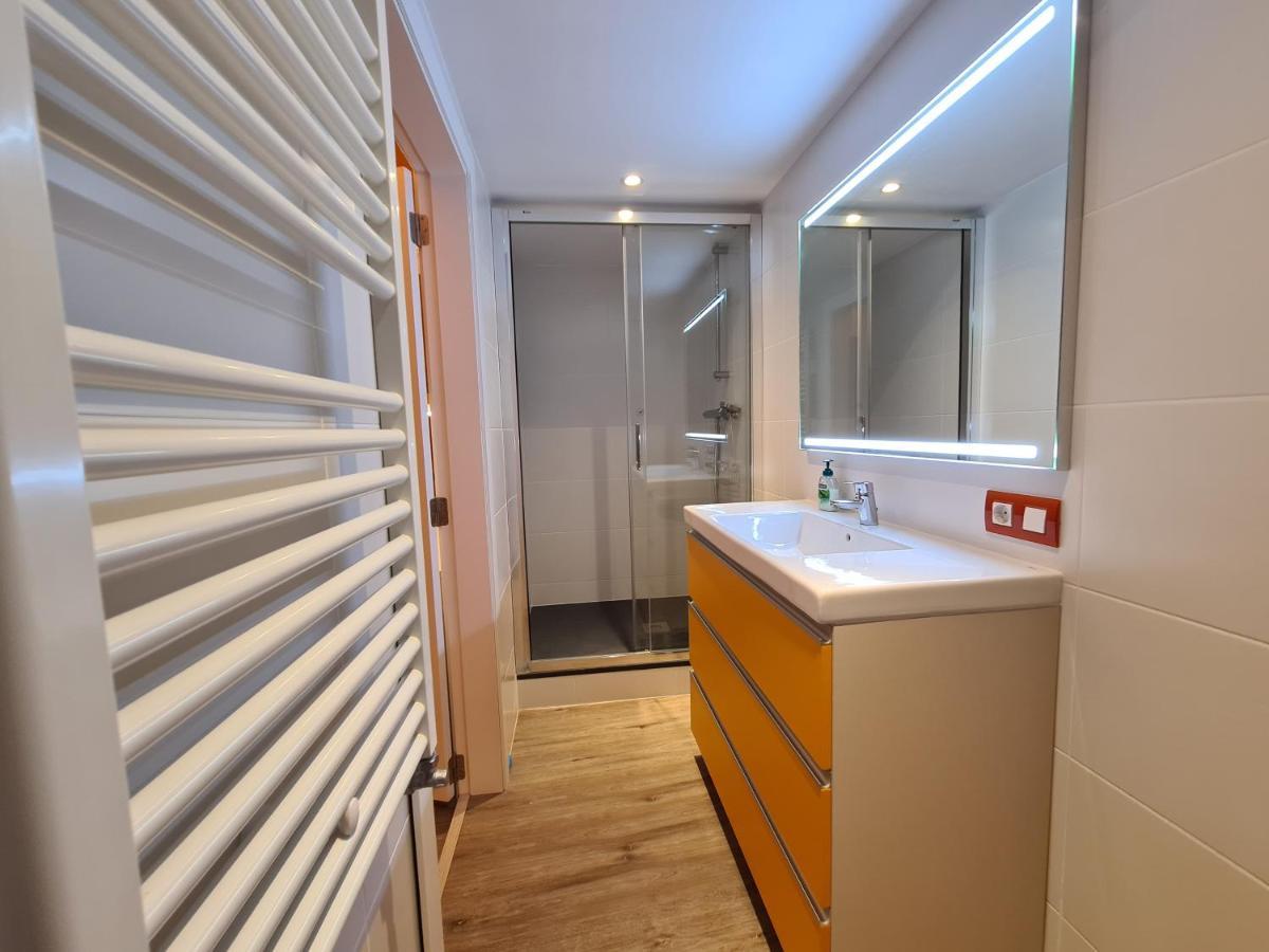 Apartaments Vicus 3 Con Vistas A La Plaza Mayor De Vic Exterior foto